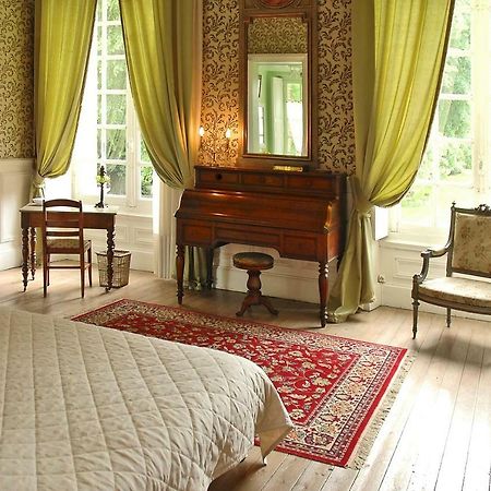 Chateau De Fleury La Foret Bed & Breakfast Igoville ภายนอก รูปภาพ