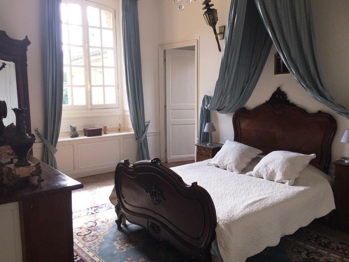 Chateau De Fleury La Foret Bed & Breakfast Igoville ภายนอก รูปภาพ