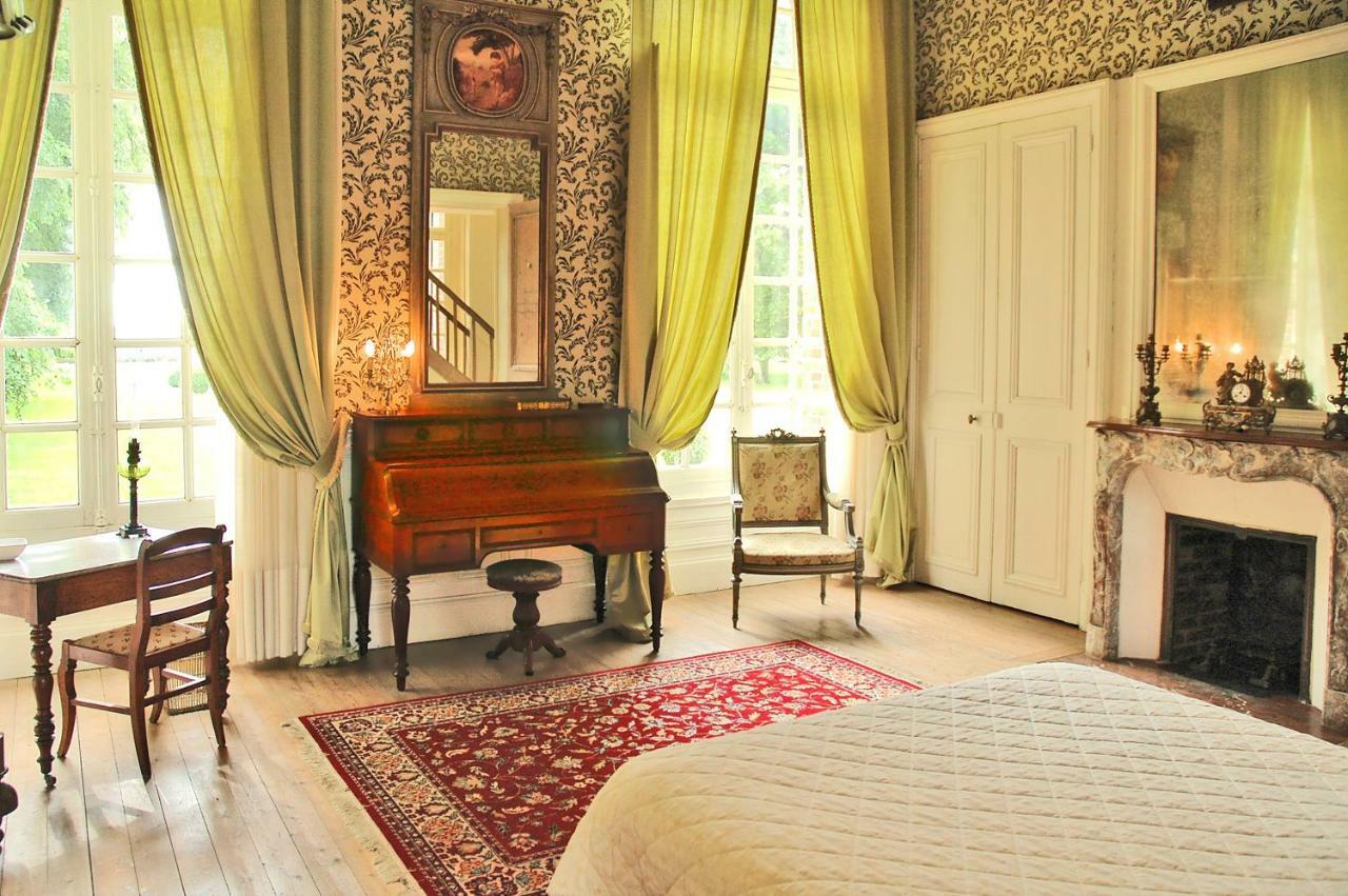 Chateau De Fleury La Foret Bed & Breakfast Igoville ภายนอก รูปภาพ